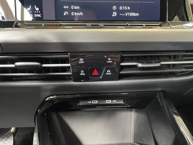 Volkswagen Golf 1.5 eTSI DSG Golf VIII