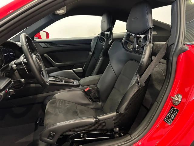 Porsche 911 Carrera Coupé GTS