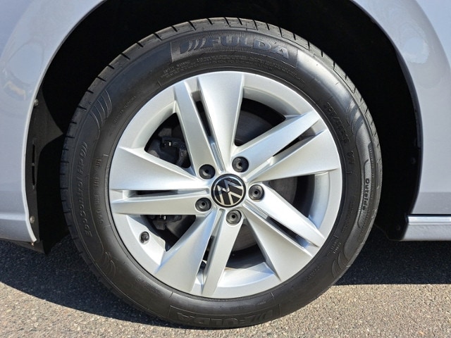 Volkswagen Golf 2.0 TDI DSG Life Variant