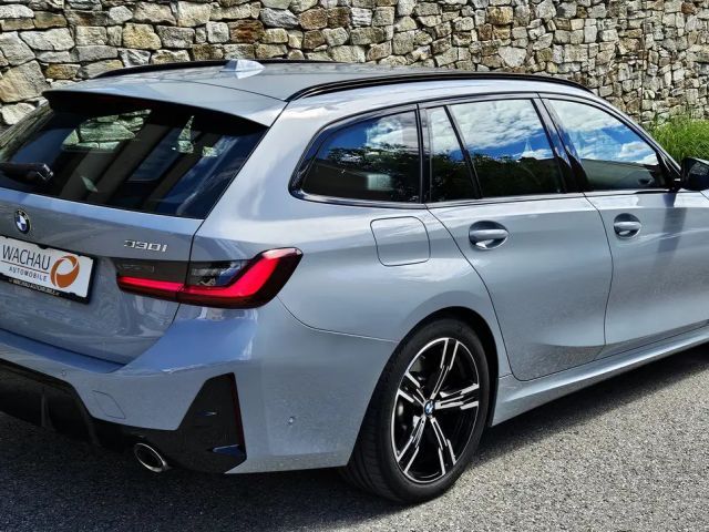 BMW 330 330i Touring xDrive