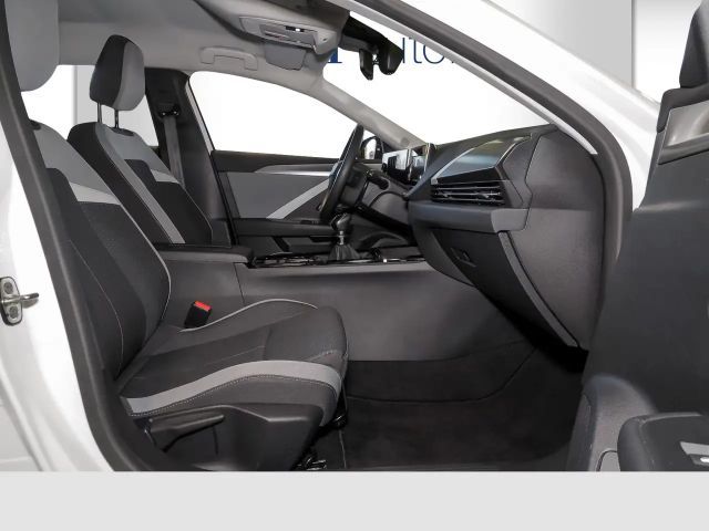 Opel Astra 1.2 Turbo Edition Turbo