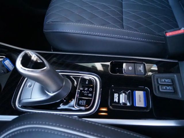 Mitsubishi Outlander 4WD MIVEC PHEV