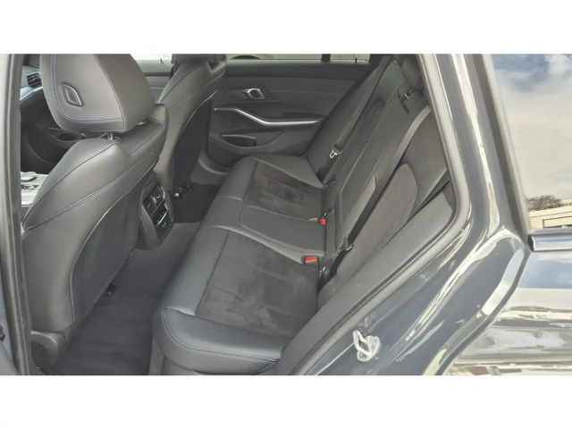 BMW 320 320i M-Sport Touring