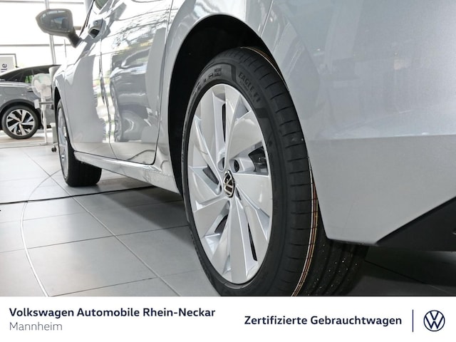 Volkswagen Golf 1.5 eTSI Golf VIII