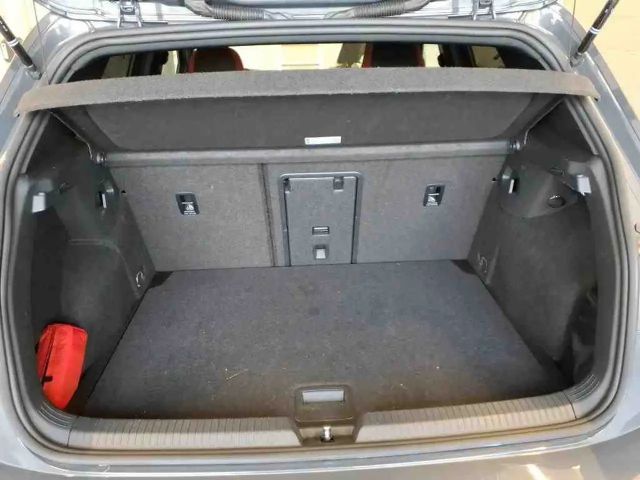 Volkswagen Golf 2.0 TSI GTI