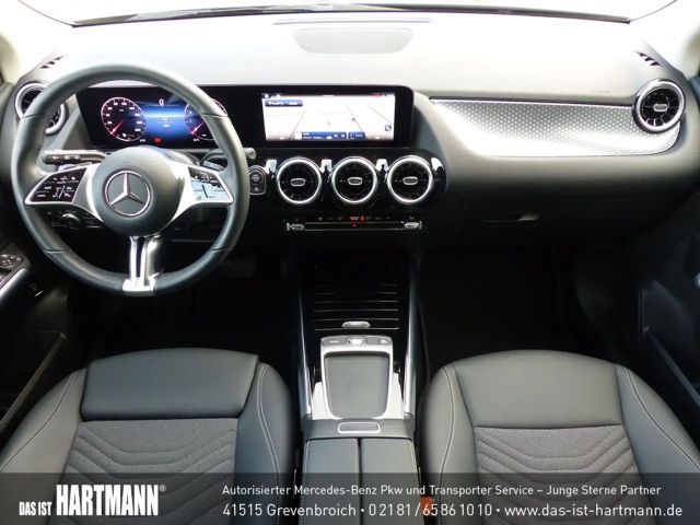 Mercedes-Benz B 200 Progressive Sedan