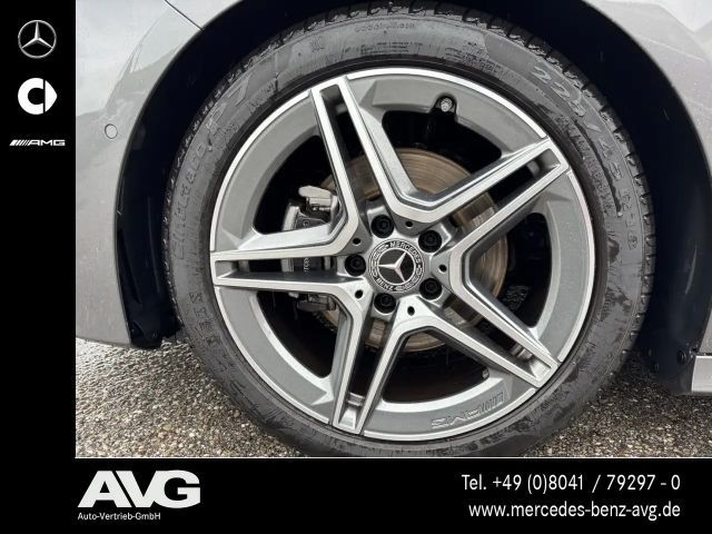 Mercedes-Benz A 180 AMG Line