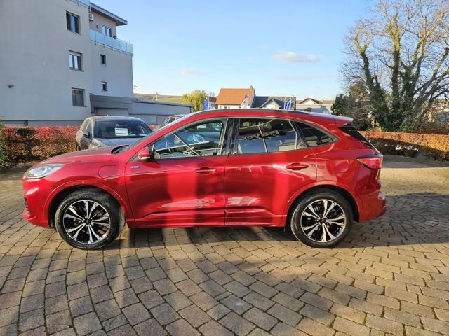 Ford Kuga Plug in Hybrid ST Line X