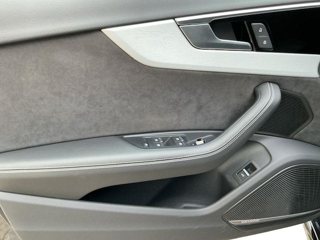 Audi A4 40 TFSI Avant Quattro S-Line S-Tronic