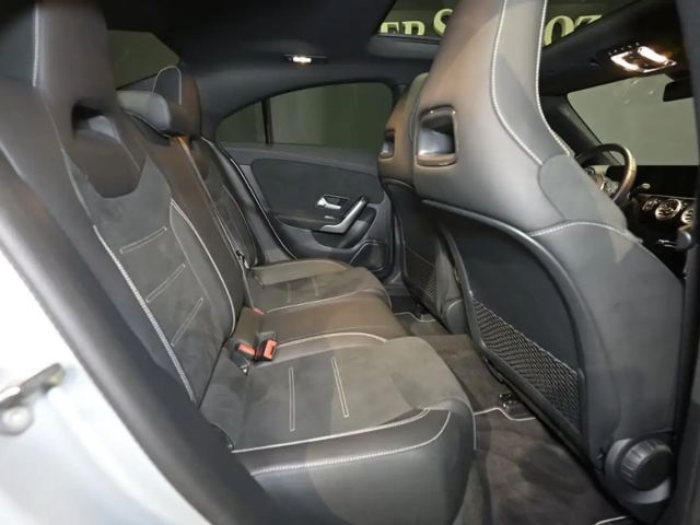 Mercedes-Benz CLA 200 AMG Line CLA 200 d Coupé