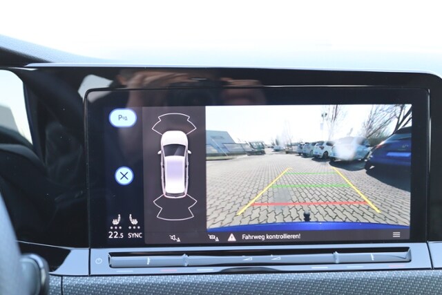 Volkswagen Golf 1.5 TSI DSG Style Variant