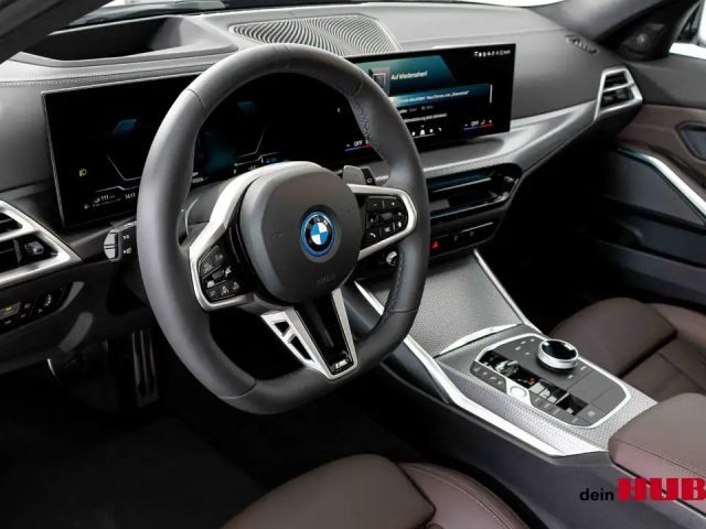 BMW 330 330e xDrive