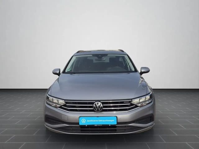 Volkswagen Passat 1.5 TSI DSG Variant