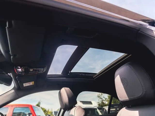 Alfa Romeo Stelvio AT8 Q4 Turbo Veloce