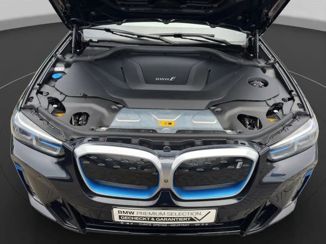 BMW iX3 Impressive iX3