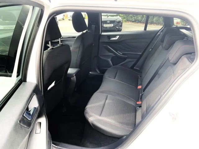 Ford Focus EcoBoost ST Line Wagon