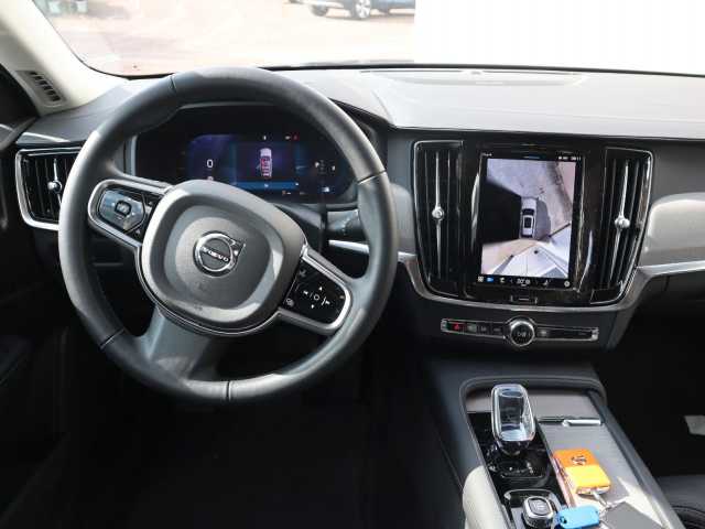 Volvo V90 Cross Country AWD Plus