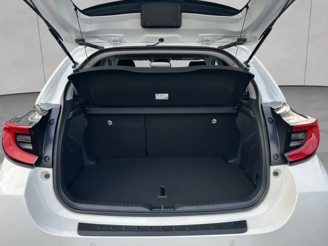 Toyota Yaris Hatchback Hybride VVT-i