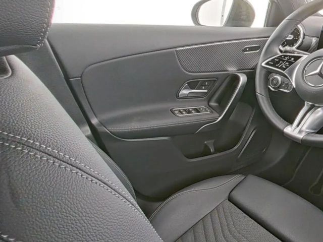 Mercedes-Benz A 180 , Night-Paket, 7G-DCT, Progr. Advanced, Winter-...