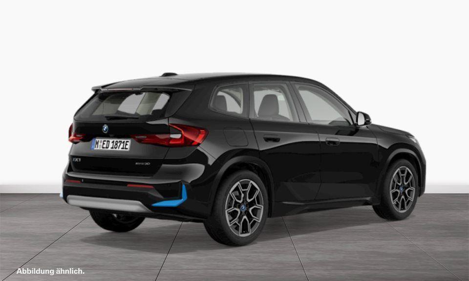 BMW iX1 xDrive30