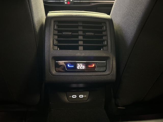 Volkswagen Golf 2.0 TDI DSG Style