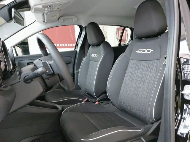 Fiat 600e Hybrid mHEV 145 6-Gang eDCT Pop