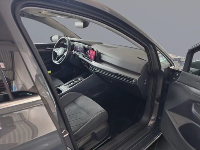 Volkswagen Golf 2.0 TSI Golf VIII Style