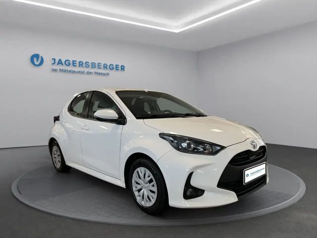 Toyota Yaris Active VVT-i