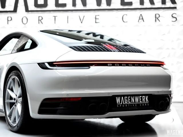 Porsche 992 Carrera Coupé