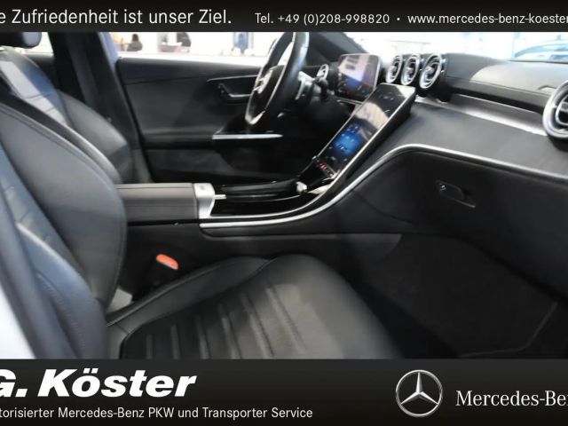 Mercedes-Benz C 200 AMG Line Sedan