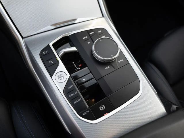 BMW 320 320d M-Sport Touring xDrive