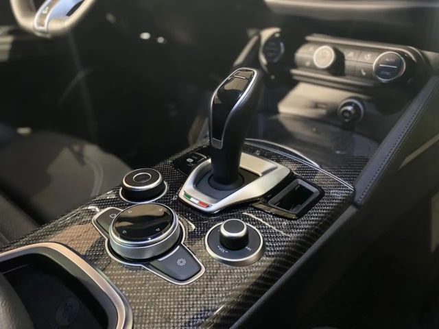 Alfa Romeo Stelvio Quadrifoglio