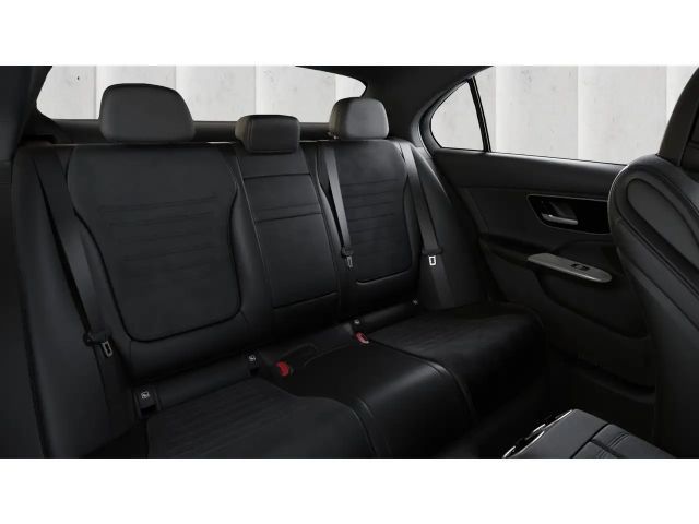 Mercedes-Benz C 200 AMG Line Sedan