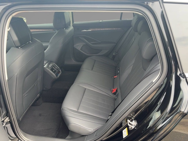 Skoda Superb Combi iV