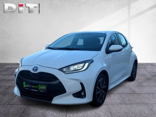 Toyota Yaris Hatchback Team D