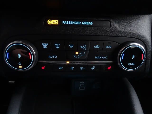 Ford Kuga Plug in Hybrid ST Line X