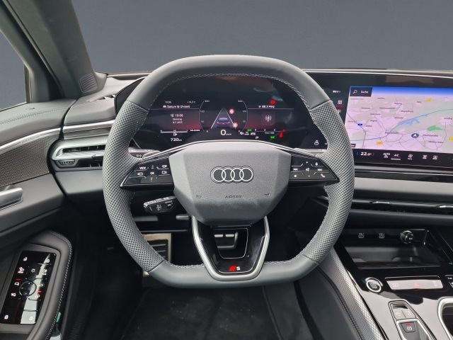 Audi A6 Avant Quattro S-Tronic