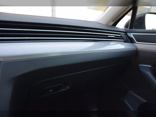 Volkswagen Passat Business DSG Variant