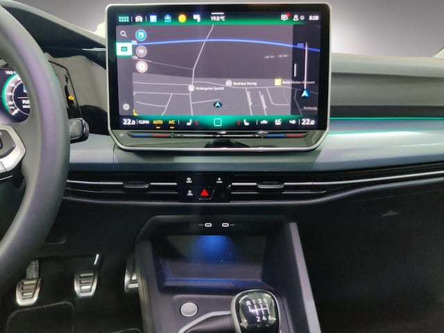 Volkswagen Golf 1.5 TSI Plus