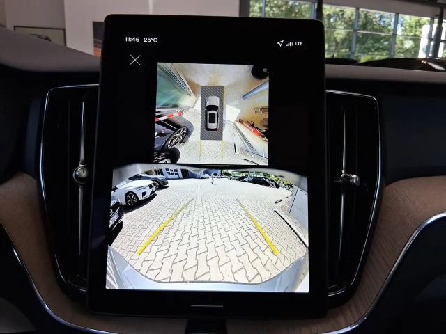 Volvo XC60 AWD Dark Plus T6