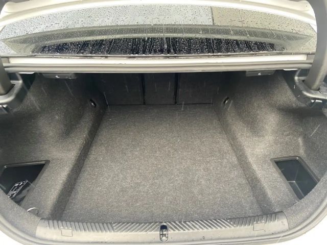 BMW 520 520i M-Sport Sedan