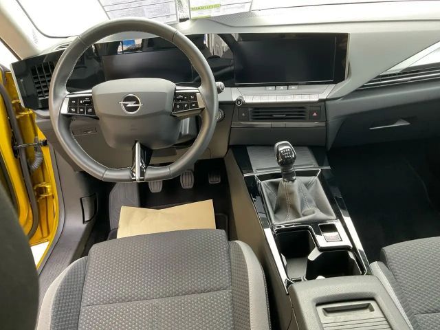 Opel Astra 1.2 Turbo Edition Turbo