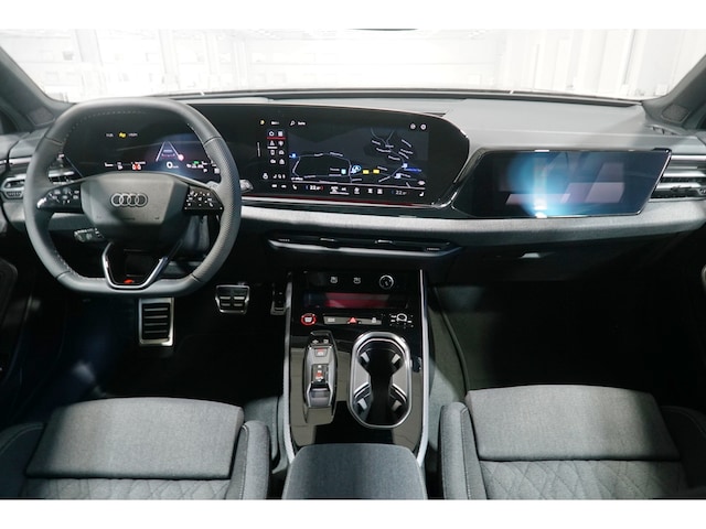 Audi A6 Avant Quattro S-Tronic