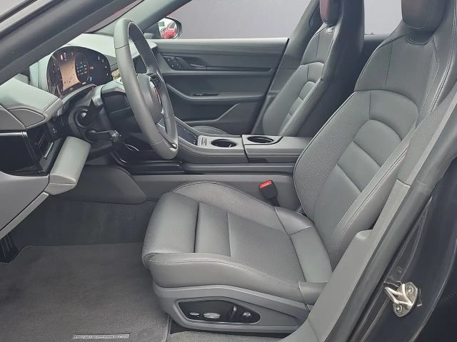 Porsche Taycan 4S Cross Turismo