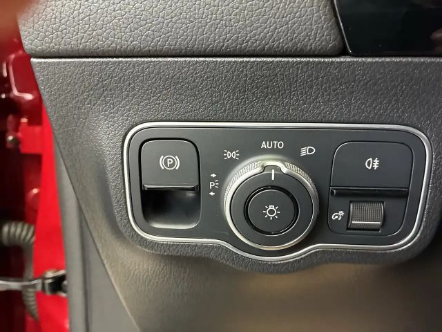 Mercedes-Benz GLA 200 GLA 200 d