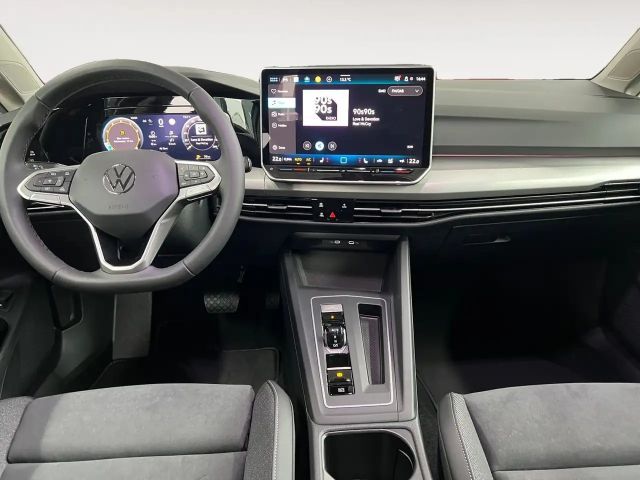 Volkswagen Golf Business DSG Variant