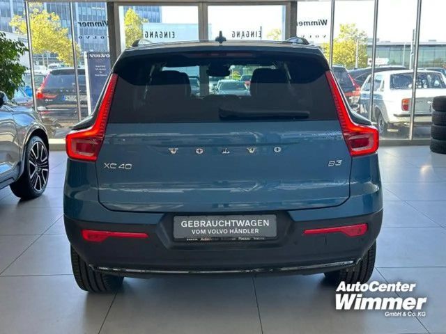 Volvo XC40 Business Dark Plus