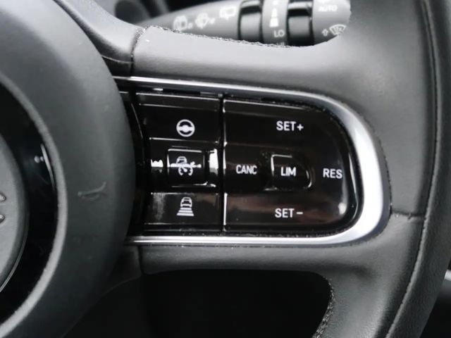 Fiat 500e MY23 Navi Carplay/Android Auto JBL *Allwetterreife