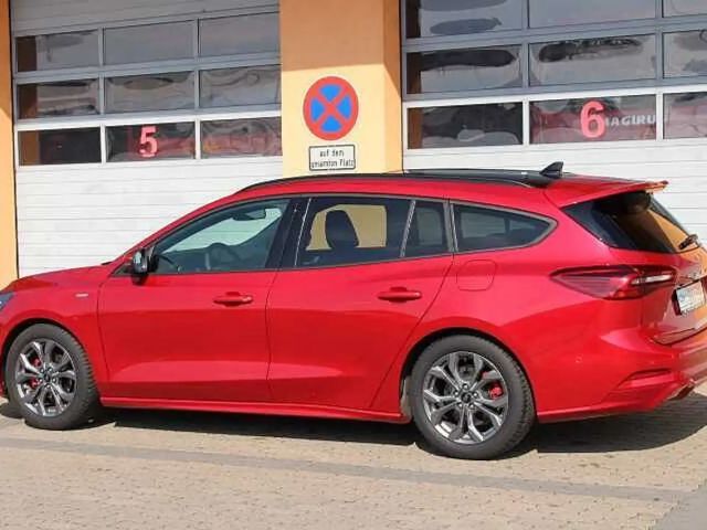 Ford Focus ST Line Wagon