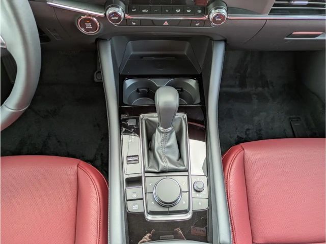 Mazda 3 SkyActiv Takumi e-Skyactiv